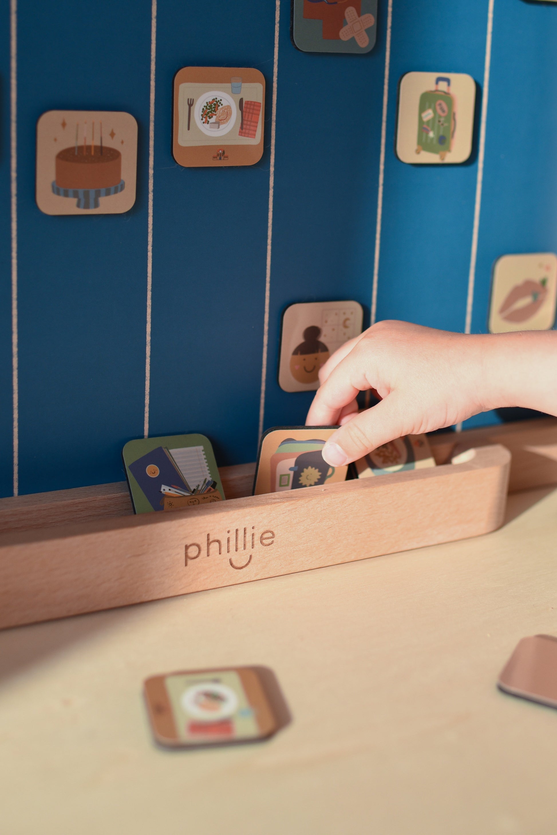 semainier magnétique et magnets phillie - organisateur familial 